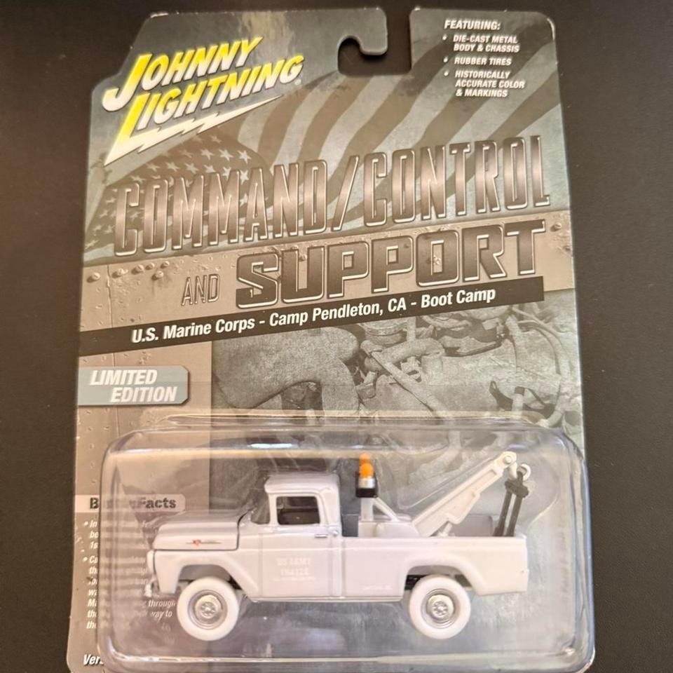 Johnny Lightning White Lightning Chase 5062