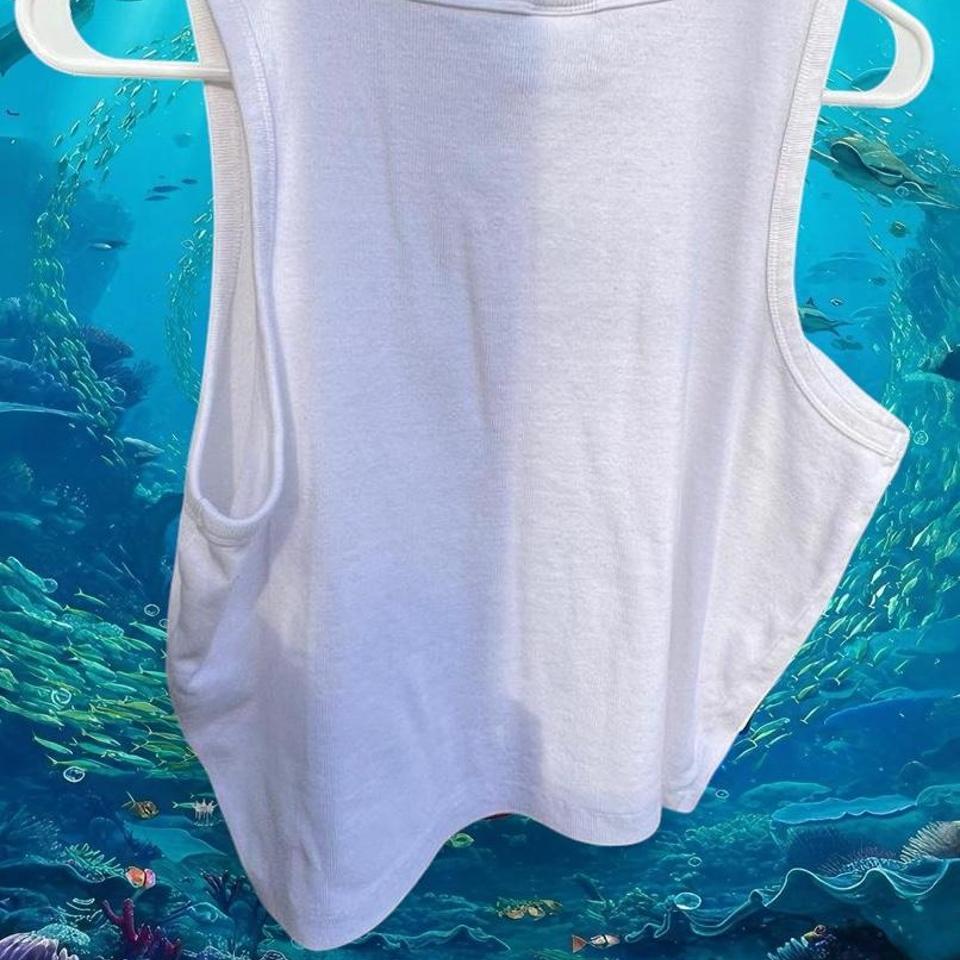 Hot Topic Finding Nemo Crop 3