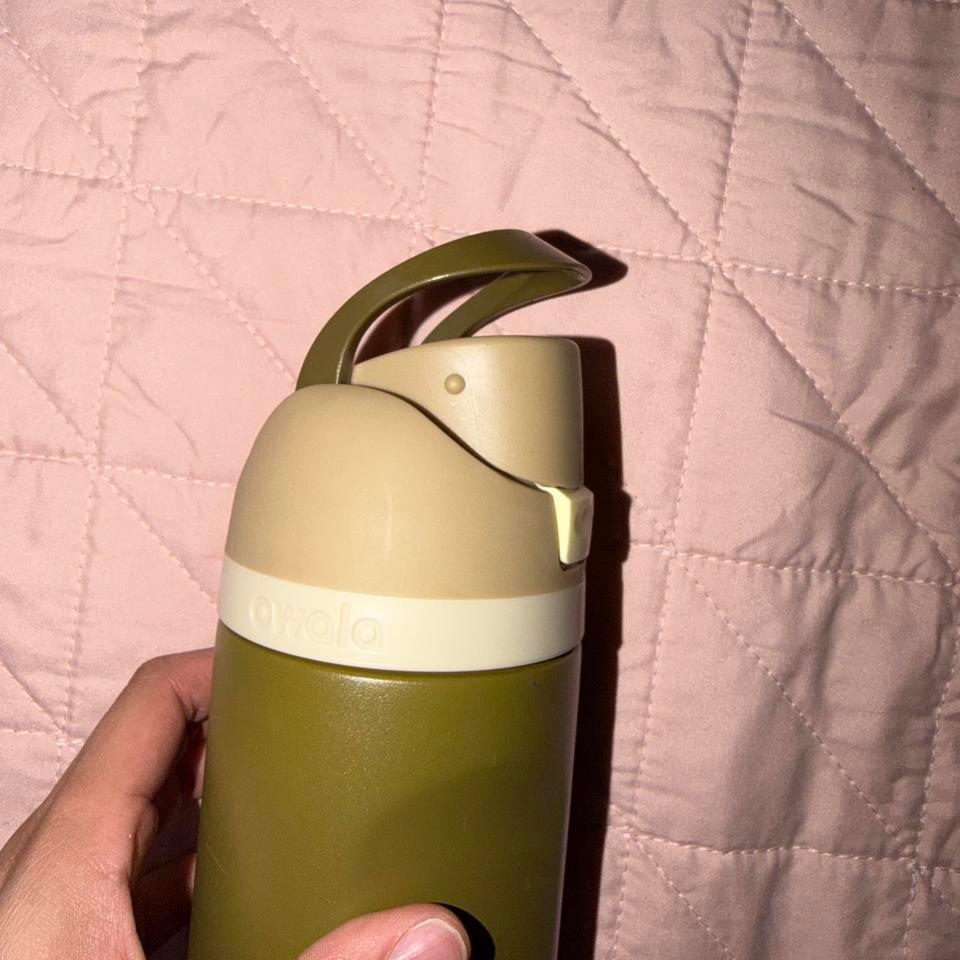 Owala 24oz Free Sip Olive 96c1 4
