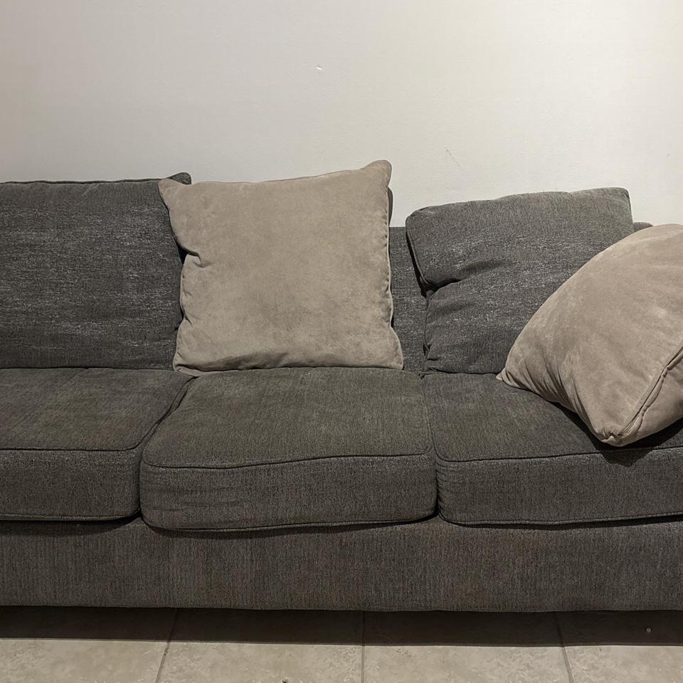 Grey Sectional Sofa With Four 9ce7