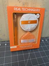 Real Techniques 3 Piece Miracle Liquid Puff Duo + Concealer Brush Gift Set - NEW