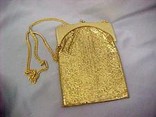 Vintage Whiting & Davis USA Mesh Evening Bag Gold Chain w Kiss and Lock VGC FS