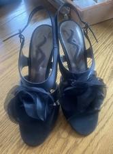 Nina Heels Strappy Black 8 NEW 4” Heels Tulle Flower
