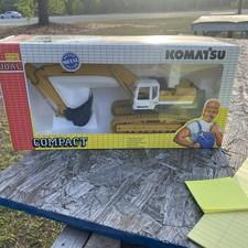 Komatsu PC400LC Excavator JOAL Mint In Box RARE Never Out Of Box 1:32 Scale