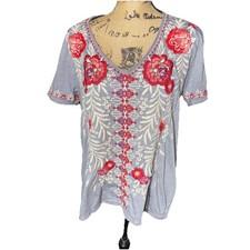 Johnny Was Los Angeles Size M Embroidered Roses V-Neck Floral T Shirt Top BOHO