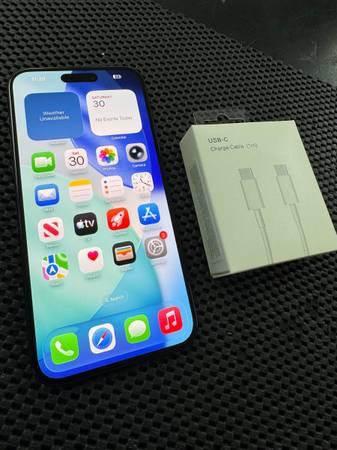 *Like NEW* Unlocked Apple iPhone 15 Plus 128GB 86% Battery Health