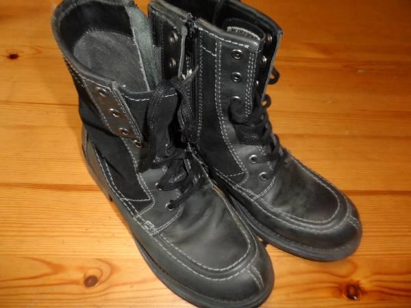 Diesel RN 93243 Sz 39 or 8M Zip Side Boots