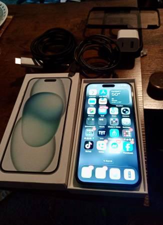 iPhone 15 Plus • 256gb • Unlocked • 85% Battery • Like New