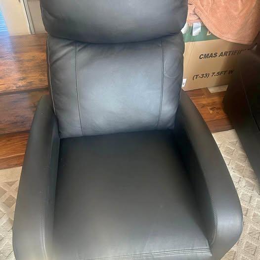 Black Chair