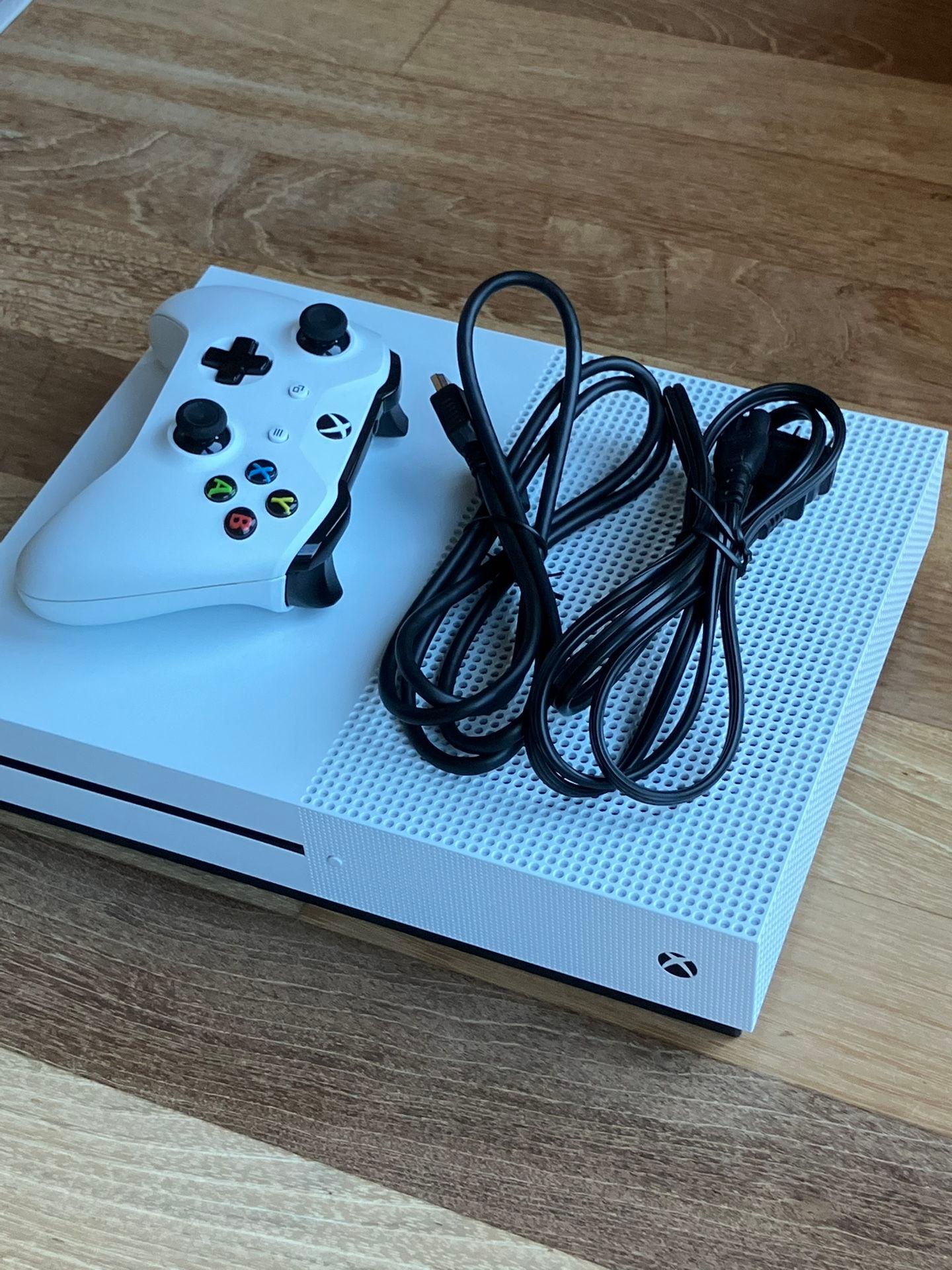 Xbox One S - 1TB - With Controller